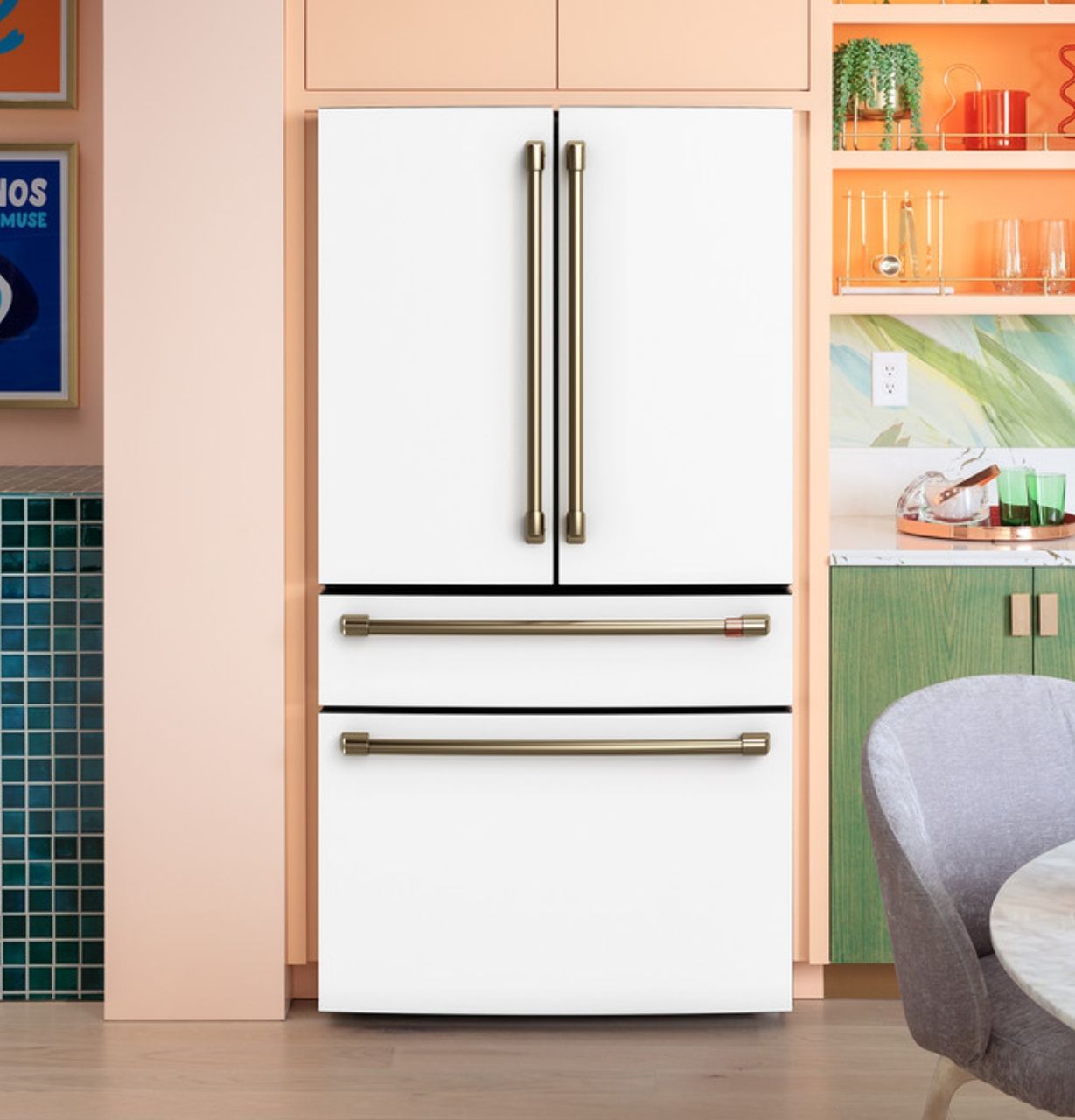 cafe refrigerator